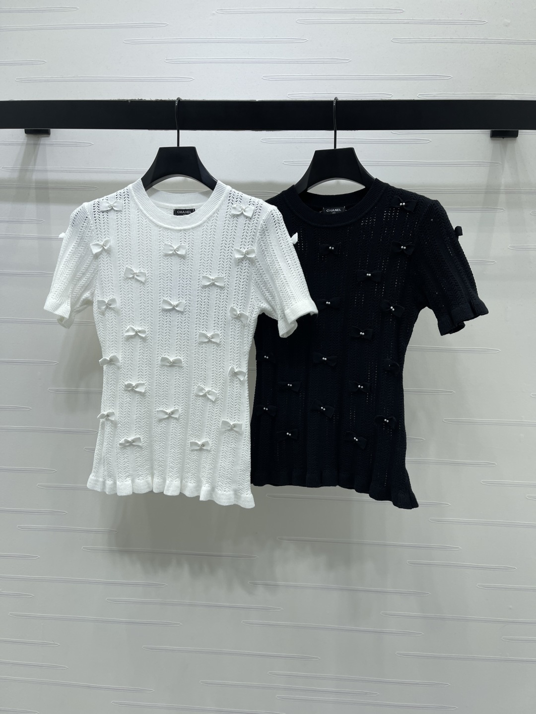 Women's short sleeves